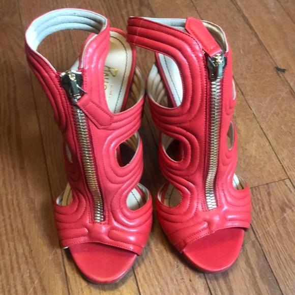Jerome C. Rousseau Red Narms Sandal - Picture 6 of 7